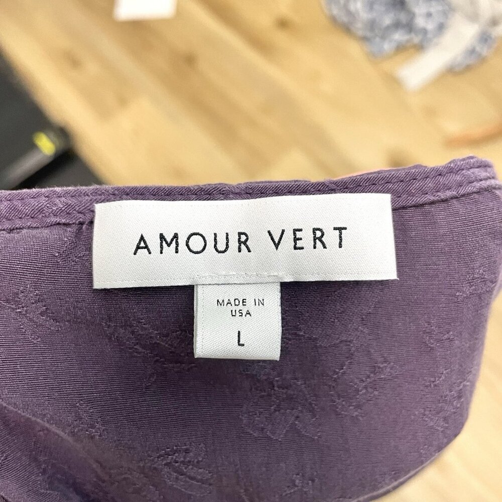 AMOUR VERT Floral V-Neck Blouse Top Tencel Romantic Feminine Purple size Large - Picture 5 of 6